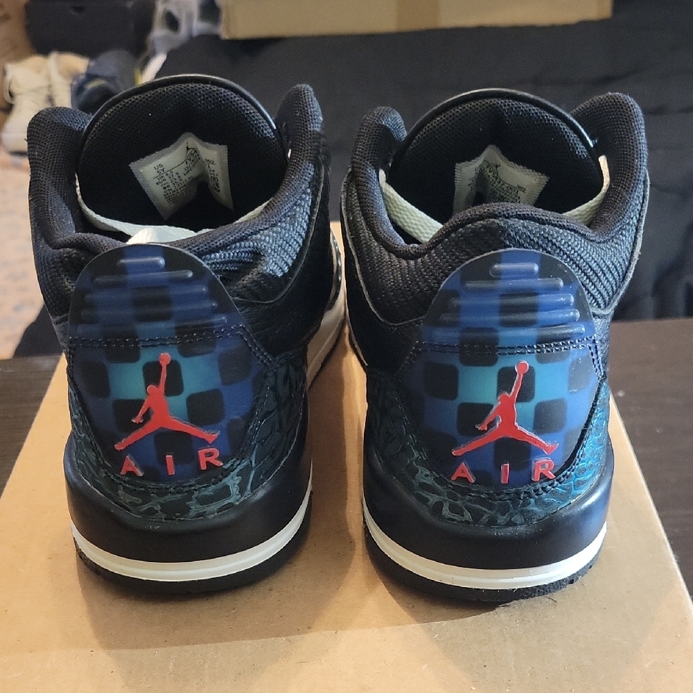 Jordan 3 Retro SE Rare Moto (GS) Boys 5Y Girls 6.5 EUC - Picture 5 of 10